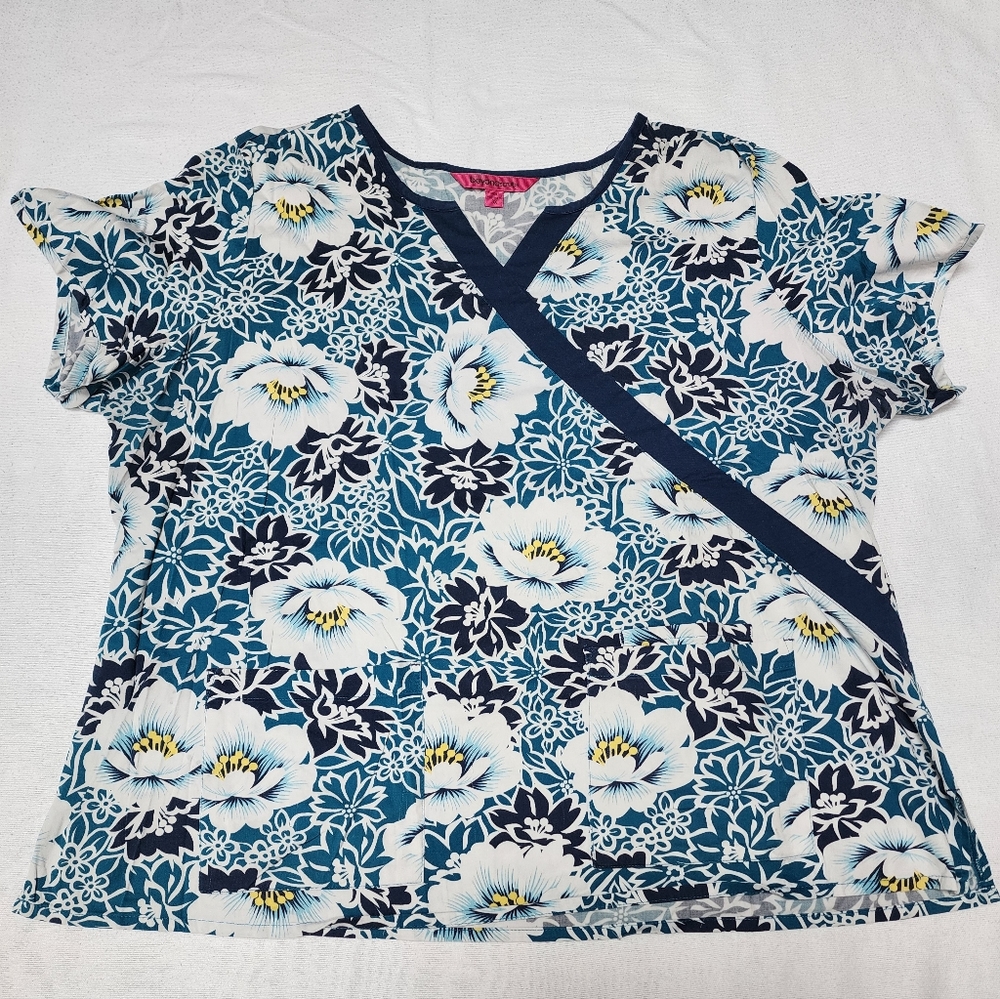 Beyond Scrubs Tropical Floral Scrub Plus Top 3X XXXL